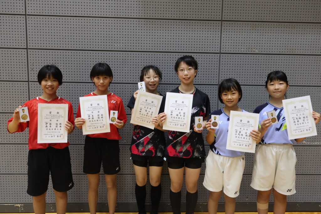 6年女子ダブルス 表彰式